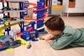 Garáž 6 poschodová s motorizovaným výťahom Super Chase Center Majorette so zvukom a svetlom elektronický vláčik a 4 autíčka od 5 rokov
