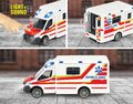 Autíčko sanitka Mercedes-Benz Sprinter Ambulance Majorette so zvukom a svetlom dĺžka 15 cm