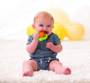 Silikónové hryzátko Mrkva Textured Carrot Teether Infantino oranžové od 0 mes