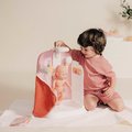 Kúpeľňa s funkčnou sprchou pre bábiky Shower Soft Baby Nurse Smoby s osuškou odnímateľnou sprchovou hlavicou a náučna brožúrka