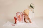 Kúpeľňa s funkčnou sprchou pre bábiky Shower Soft Baby Nurse Smoby s osuškou odnímateľnou sprchovou hlavicou a náučna brožúrka
