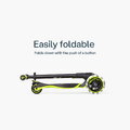Odrážadlo a kolobežka 2v1 trojkolesová s LED kolesami Xtend Scooter Ride-on Lime smarTrike s vodiacou tyčou s nastaviteľnou výškou a úložným priestoro