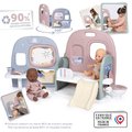 Domček pre bábiku s 5 hernými zónami Baby Care Childcare Center Smoby skladací a prenosný so 6 doplnkami