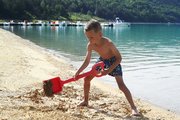 Lopata do piesku veľká Beach Écoiffier dĺžka 62 cm od 18 mes
