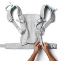 Nosič pre dieťa Flip 4v1 Light & Airy Convertible Carrier Infantino 4 spôsoby nosenia sivý od 3,6-14,5 kg od 0 mes