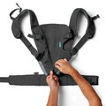 Nosič pre dieťa Flip 4v1 Light & Airy Convertible Carrier Dark Grey Infantino 4 spôsoby nosenia tmavosivý od 3,6-14,5 kg od 0 mes