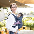 Nosič pre dieťa Flip 4v1 Convertible Carrier Navy Infantino 4 spôsoby nosenia modrý od 3,6-14,5 kg od 0 mes