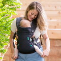 Nosič pre dieťa Flip Advanced 4v1 Convertible Carrier Black Denim Infantino 4 spôsoby nosenia čierny od 3,6-14,5 kg od 0 mes