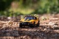 Autíčko Chevrolet Camaro 1977 Bumblebee Transformers T7 Jada kovové s otvárateľnými dverami 1:32