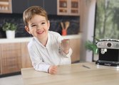 Kávovar elektronický Espresso Coffee Machine Smoby s realistickým zvukom a svetlom s magickými šálkami 7 doplnkov