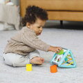 Didaktický trojhran s aktivitami Activity Triangle & Shape Sorter Infantino s vkladacími tvarmi od 3 mes INF315178-01
