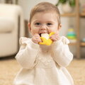 Silikónové hryzátko Banán Lil' Nibbles Textured Silicone Teether™ Banana Infantino žlté od 0 mes INF316745