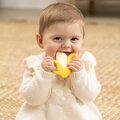 Silikónové hryzátko Banán Lil' Nibbles Textured Silicone Teether™ Banana Infantino žlté od 0 mes INF316745