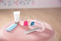 Manikúra s elektronickou UV lampou My Beauty Nail Set Smoby s pilníkom krémom a dva gél laky na nechty