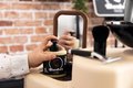 Holičstvo trojkrídlové Barber Cut&Barber Shop Smoby starostlivosť o vlasy a fúzy, umyváreň so šampónom a predajný pult s 19 doplnkami