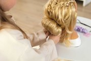 Česacia hlava pre kaderníčku so svetlými vlasmi My Beauty Blonde Styling Head Smoby vytváranie účesov s 19 doplnkami