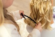 Česacia hlava pre kaderníčku so svetlými vlasmi My Beauty Blonde Styling Head Smoby vytváranie účesov s 19 doplnkami
