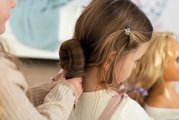 Česacia hlava pre kaderníčku so svetlými vlasmi My Beauty Blonde Styling Head Smoby vytváranie účesov s 19 doplnkami