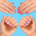 Sada na manikúru s nalepovacími nechtami Glam Nail Set Smoby s lakom a pilníkom 6 doplnkov od 6 rokov