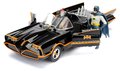 Autíčko Batman 1966 Classic Batmobile Jada kovové s otvárateľnými dverami a figúrkou Batmana dĺžka 22 cm 1:24