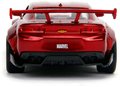 Autíčko Chevy Camaro 2016 Iron Man Marvel Jada kovové s otvárateľnými dverami dĺžka 13 cm 1:32