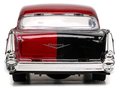 Autíčko DC Chevy Bel Air 1957 Jada kovové s otvárateľnými dverami a figúrkou Harley Quinn dĺžka 13 cm 1:32