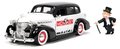 Autíčko Monopoly Chevy Master 1939 Jada kovové s otvárateľnými časťami a figúrkou Uncle Pennybags dĺžka 20 cm 1:24