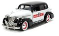 Autíčko Monopoly Chevy Master 1939 Jada kovové s otvárateľnými časťami a figúrkou Uncle Pennybags dĺžka 20 cm 1:24