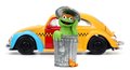 Autíčko Sesame Street VW Beetle 1959 Jada kovové s otvárateľnými časťami a figúrkou Oscar dĺžka 16,5 cm 1:24