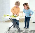 Žehliaca doska Smoby s elektronickou žehličkou Clean s podstavcom a 10 doplnkami zelená