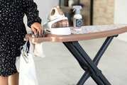 Žehliaca doska s naparovacou žehličkou Tefal Ironing Board Smoby s vešiakmi a 9 doplnkami
