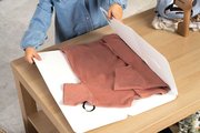 Ručný naparovač s doskou na skladanie oblečenia Tefal Steam&Fold Set Smoby so svetlom a vešiakom