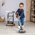 Upratovací vozík s tyčovým vysávačom so zvukom Rowenta Trolley Upright Hoover Smoby s metlou mopom a lopatkou 11 doplnkov