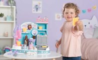 Hravá kuchárka na výrobu zmrzliny s vaflovačom Gabby Ice Cream Factory Smoby s kornútkami a zmrzlinovým pohárom 20 doplnkov