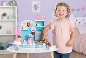 Hravá kuchárka na výrobu zmrzliny s vaflovačom Gabby Ice Cream Factory Smoby s kornútkami a zmrzlinovým pohárom 20 doplnkov