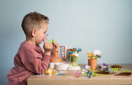 Kvetinárstvo s vlastnou výrobou textilných kvetov Crea My Flower Factory Smoby s vázami 102 doplnkov