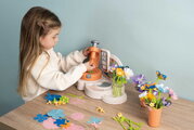 Kvetinárstvo s vlastnou výrobou textilných kvetov Crea My Flower Factory Smoby s vázami 102 doplnkov