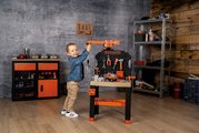 Pracovný stôl s mechanickým žeriavom Bricolo Builder Black&Decker Smoby so skladacím autíčkom a vŕtačkou 92 doplnkov 102 cm výška