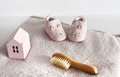 Prvé papučky pre bábätko Baby Socks Pink Doudou et Compagnie v darčekovom balení ružové od 0-6 mes