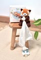 Plyšová panda so šnúrkou na cumlík Red Panda Unicef Collection Doudou et Compagnie v darčekovom balení červená 12 cm od 0 mes