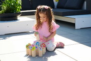 Drevená hra s hádzaním kolíkov Throwing Game Sticks Outdoor Eichhorn 13 kolíkov s priemerom 45 mm od 3 rokov EH4464