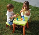 Stôl s dvoma stoličkami Garden&Seasons Écoiffier s potravinami 10 doplnkov výška 38 cm od 12 mes
