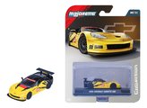 Autíčko v boxe Chevrolet Corvette C6 R 2005 Majorette kovové s gumenými kolieskami dĺžka 7,5 cm 1:64