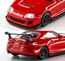 Autíčko Collection 1995 Toyota Supra Majorette mașinuță metalică în cutie de expunere, cu roți din cauciuc; lungime 7,5 cm; scara 1:64