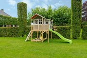 Domček cédrový na pilieroch Loft 750 Grey Exit Toys veľký s vodeodolnou strechou pieskoviskom a 2,28 m šmykľavkou sivý
