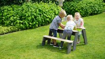 Pieskovisko cédrové stôl na vodu a piesok Aksent sand&water table Exit Toys piknikové s lavicou a krytom