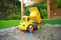 Nákladné auto Power Worker Dumper + Figurine BIG pracovný stroj 33 cm s gumenými kolesami od 2 rokov