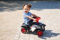 Odrážadlo auto Bobby Car Classic Little Rocker BIG čierne s klaksónom a rockovými nálepkami od 12 mes