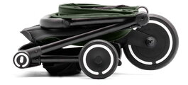 Trojkolka a kočík cestovná Traveler Olive 4v1 smarTrike so 160° polohovateľným sedadlom a slnečnou clonou rozšíriteľná od 6 mes