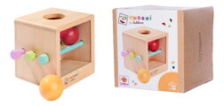 Drevený box s okienkom Montessori Box with Balls Eichhorn s 3 paličkami a 2 loptičkami pre rozvoj jemnej motoriky od 12 mes